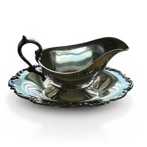 Gorham Silver Plated Gravy Boat with Attached Underplate YC1562 EP